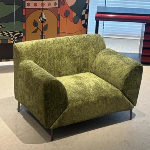 CS2501 Lounge Chair