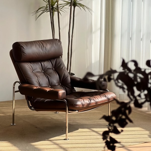 CS2502 Lounge Chair
