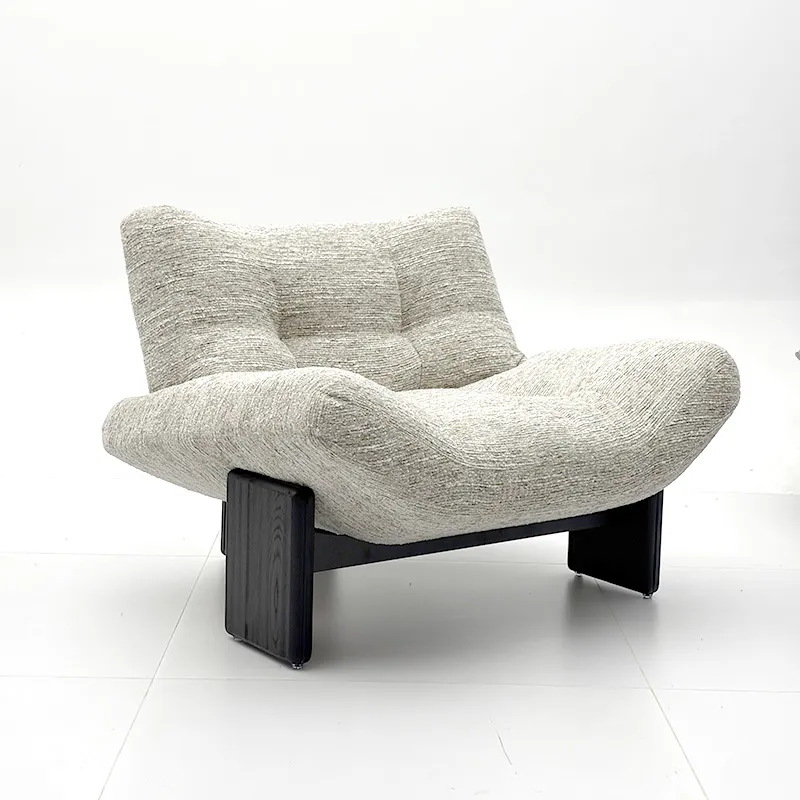 CS512 Lounge Chair